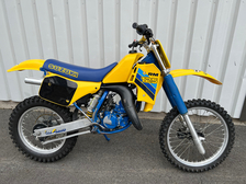 Suzuki RM