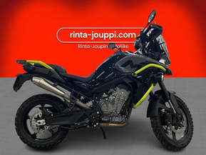 CFMOTO 800MT
