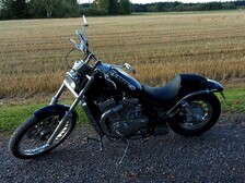 Suzuki Intruder