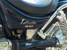 Suzuki Intruder
