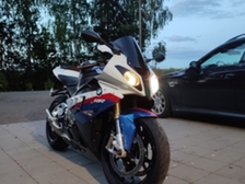 BMW S