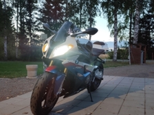 BMW S