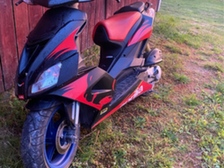 Aprilia SR