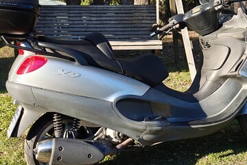 Piaggio X9