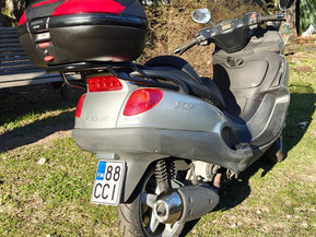 Piaggio X9