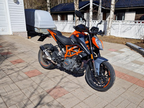 KTM 390