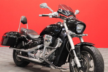 Suzuki Intruder