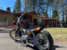 Suzuki Intruder