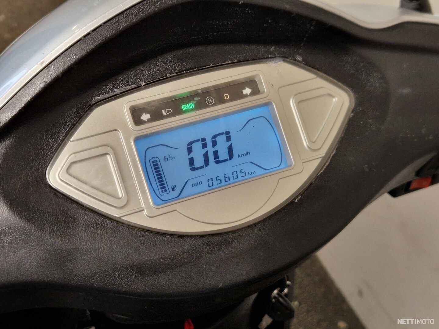7 / 12