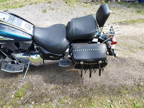 Suzuki Intruder
