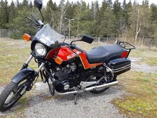 Suzuki GS
