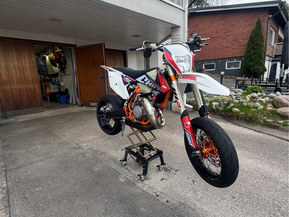 KTM 125