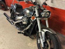 Suzuki Intruder
