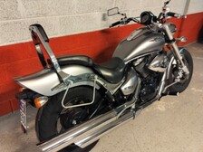 Suzuki Intruder
