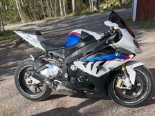 BMW S