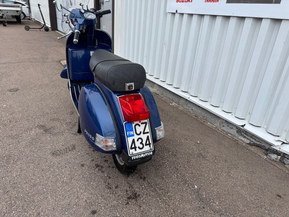 Vespa PX