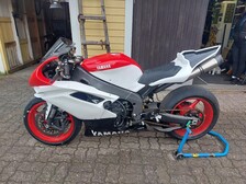 Yamaha YZF-R1