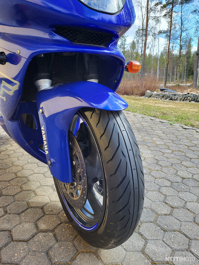 14 / 23