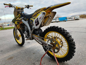 Suzuki RM