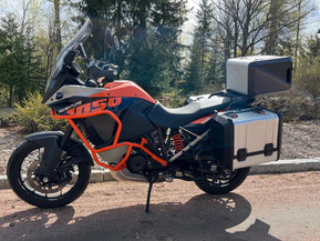 KTM 1050