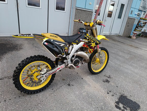 Suzuki RM