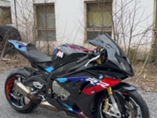 BMW S