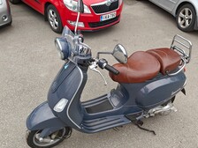 Vespa LX
