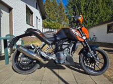 KTM 125