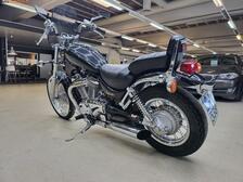 Suzuki Intruder