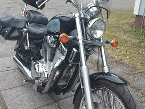 Suzuki Intruder