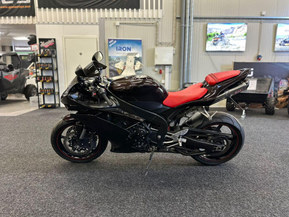 Yamaha YZF-R1