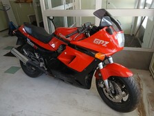 Kawasaki GPZ