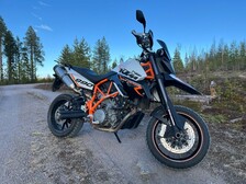 KTM 990