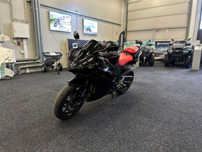 Yamaha YZF-R1