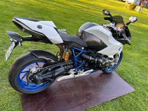 BMW HP2