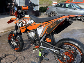 KTM 125