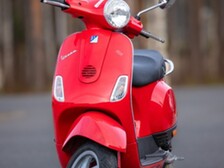 Vespa LX