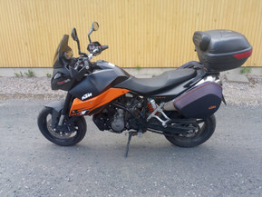 KTM 990