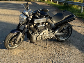 Yamaha MT-01
