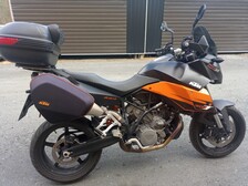 KTM 990