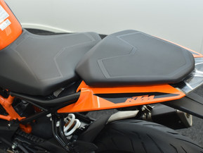 KTM 390