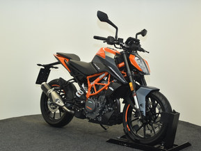 KTM 390