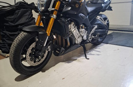 Yamaha FZ1-S