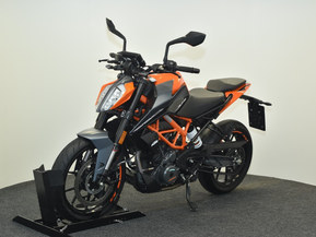 KTM 390