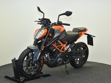 KTM 390