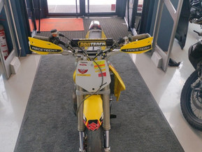 Suzuki RM