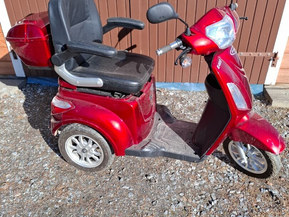 Pyrkijä E400