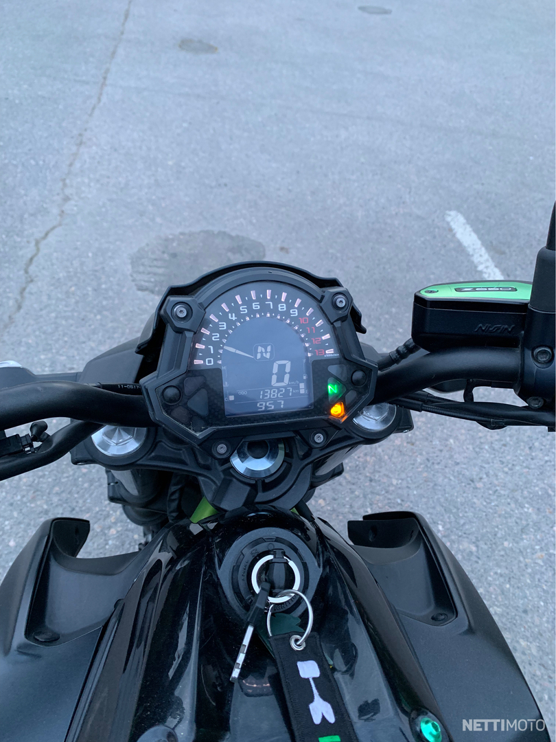6 / 6