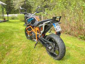 KTM 690