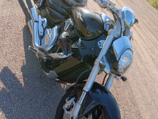 Suzuki Intruder